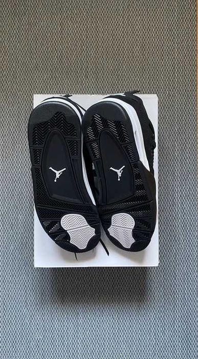 Buty sportowe Nike_Air_Jordan_4_Retro_White_Thunder_R.41