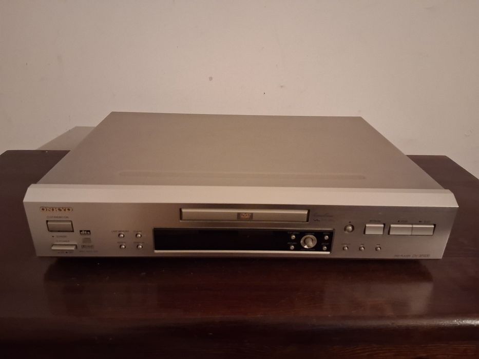Odtwarzacz DVD Onkyo DV-SP500