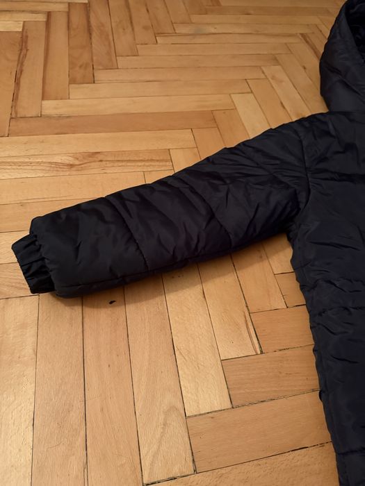 Зимова куртка.