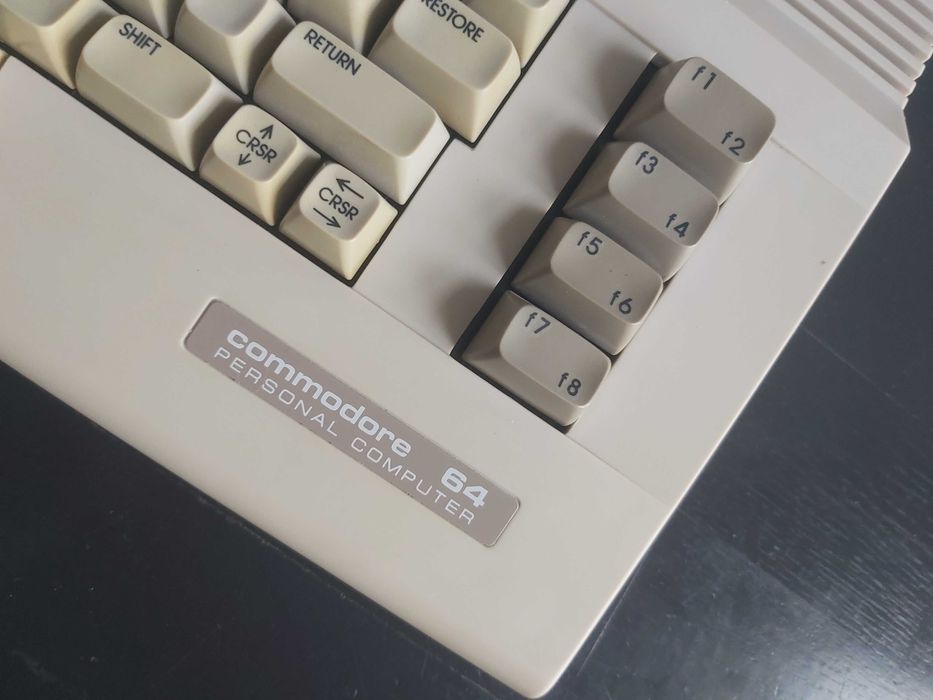Commodore c64 komplet sprawny