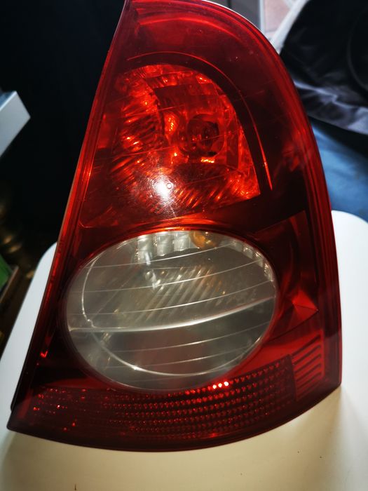 Farolim Renault clip 1999