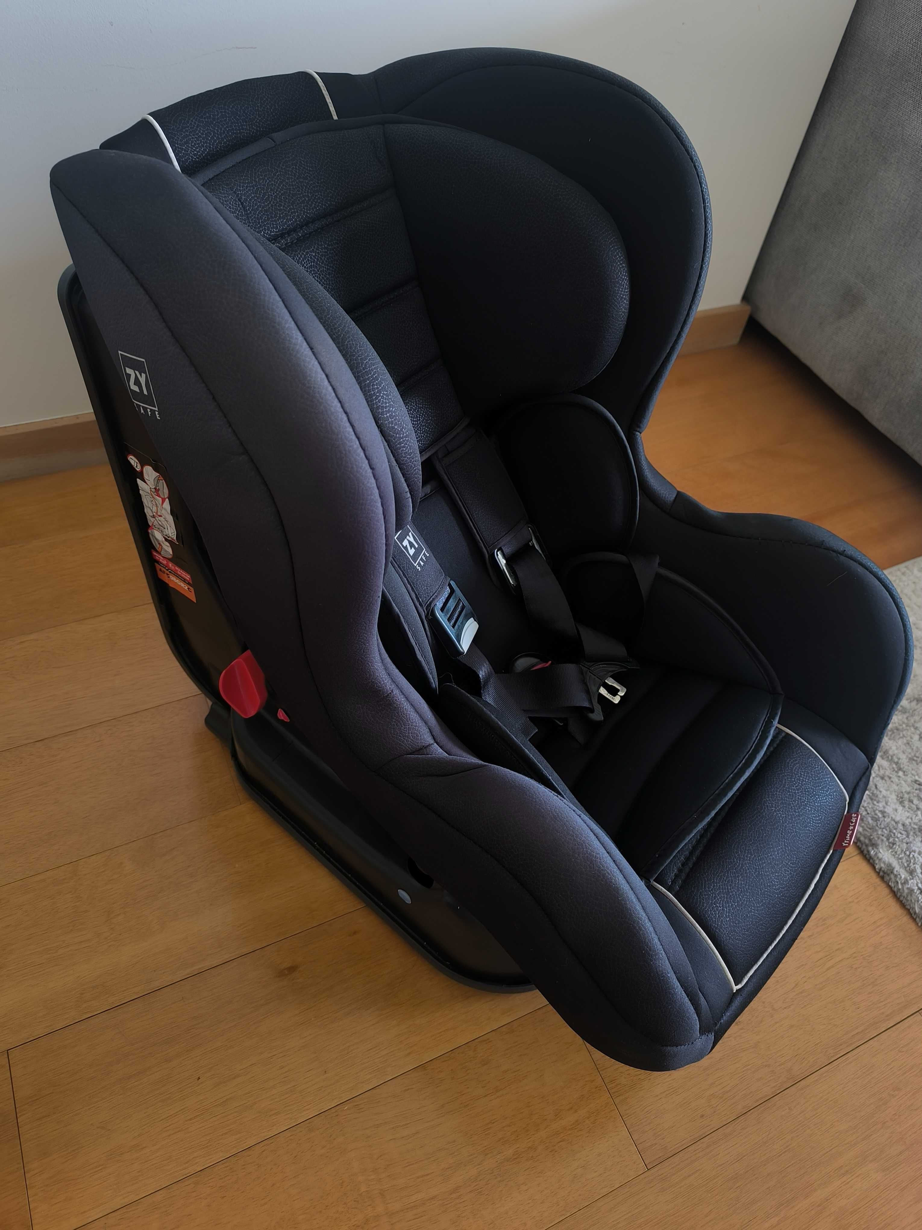 Cadeira Auto Zippy (0-18 kg) – Bom Estado