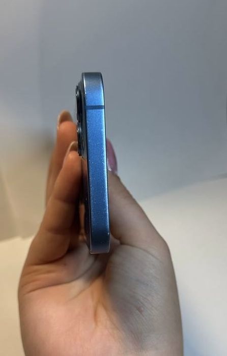 Продам айфон 13/128 iphone 13/128