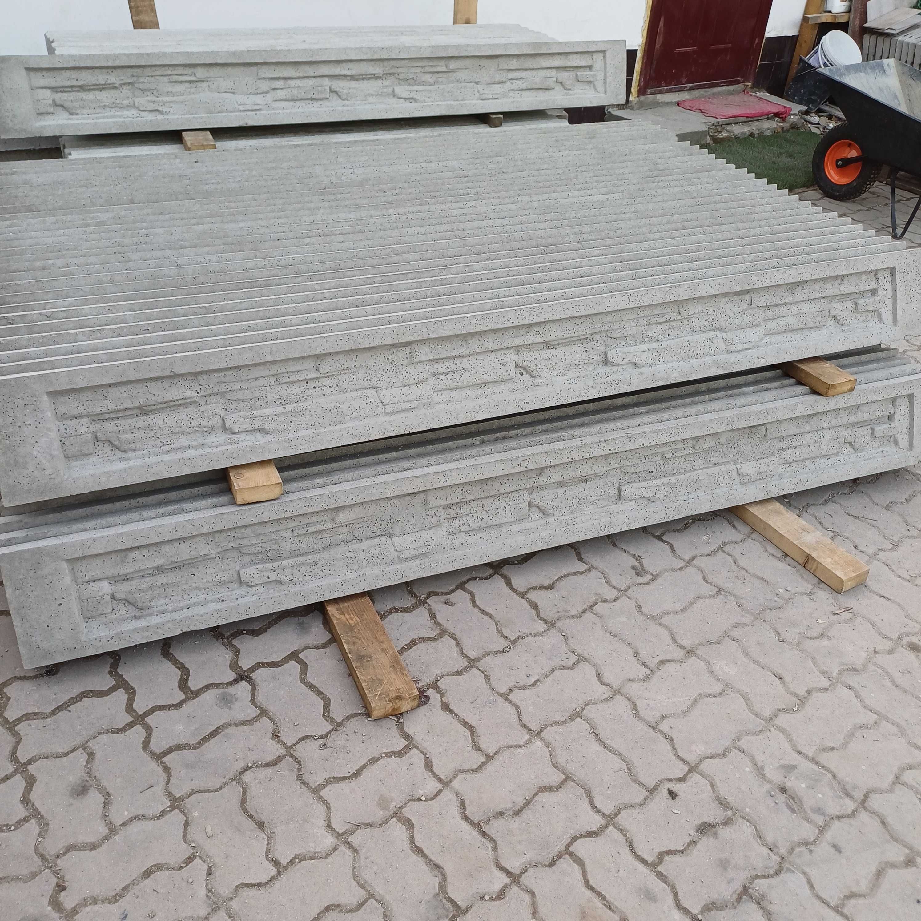 Podmurówka ogrodzeniowa 250x25x5cm