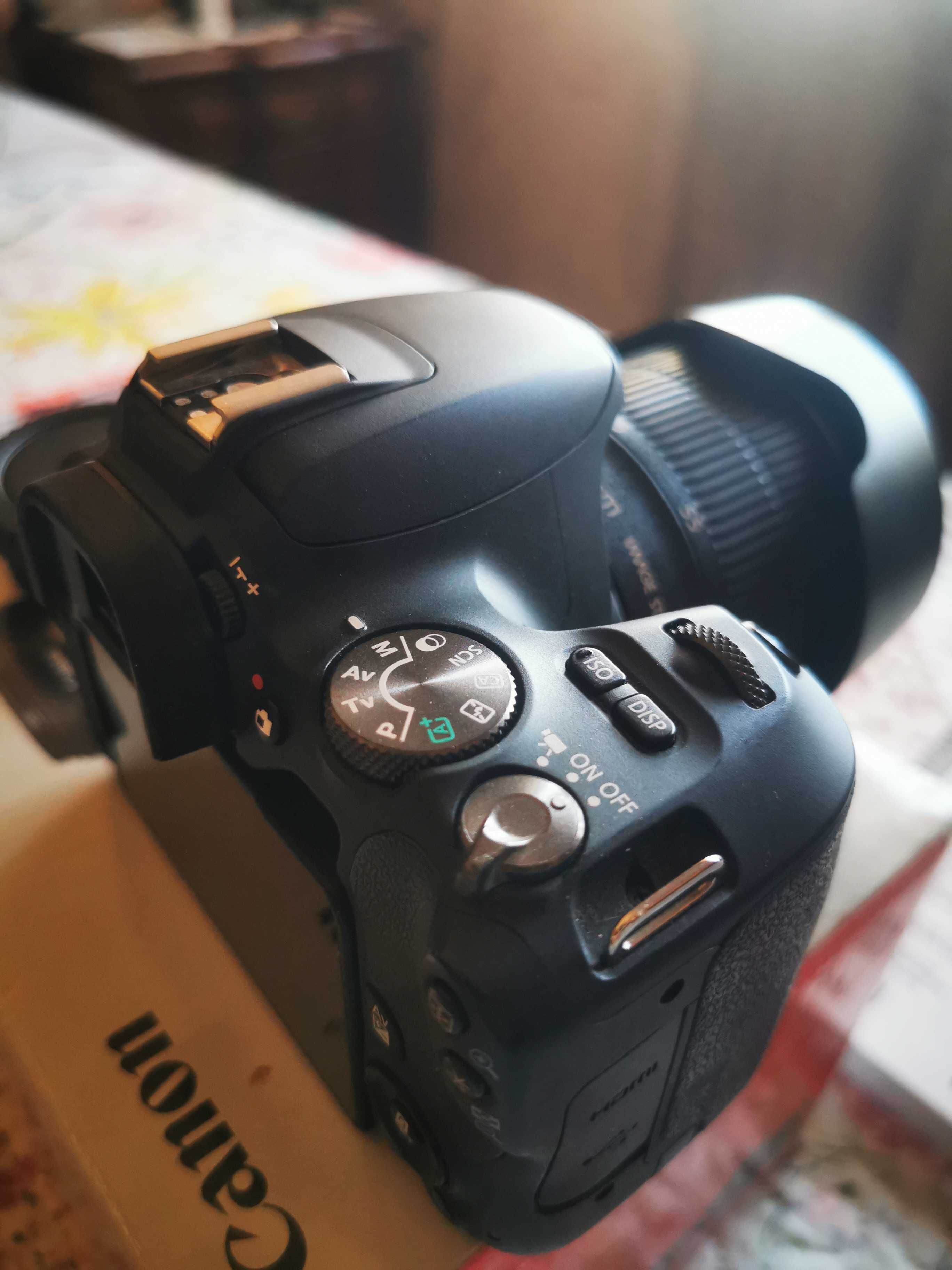 Canon 200D + Lente 18-55