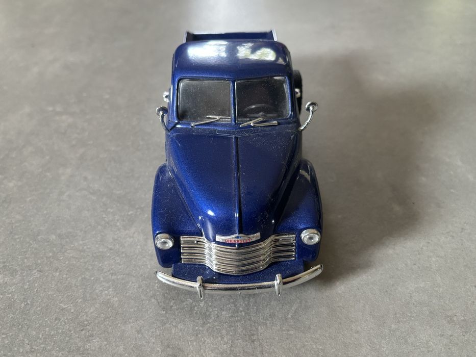 Model Welly skala 1/24 Chevrolet Pick Up 1953