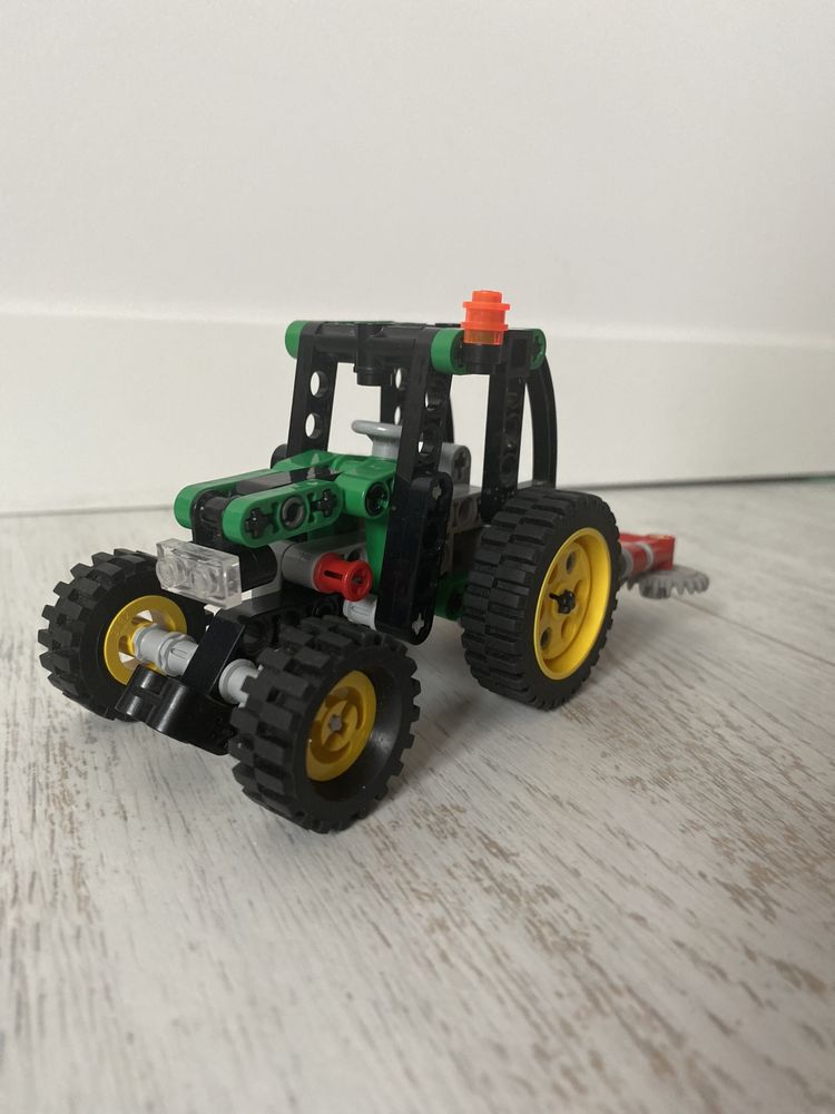 LEGO Technic 8281 2w1 traktor i motor UNIKAT