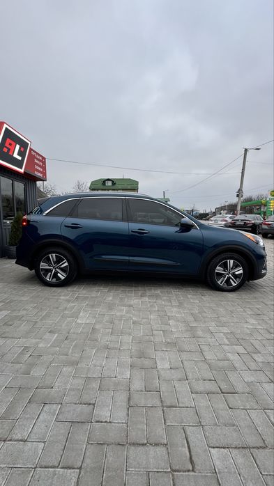 Kia Niro Кіа Ніро EcoHybrid 2022 р 1,6 бенз/електро 6АКПП