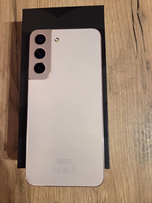 Sprzedam telefon Samsung galaxy s22