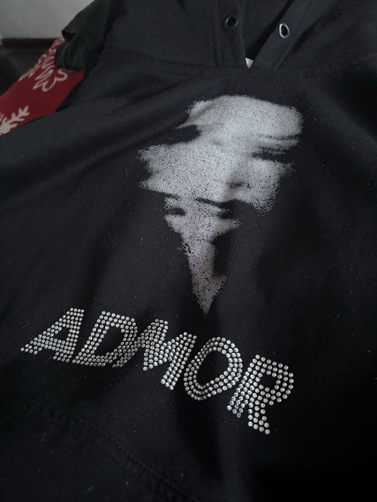 Bluza admor z diamentami