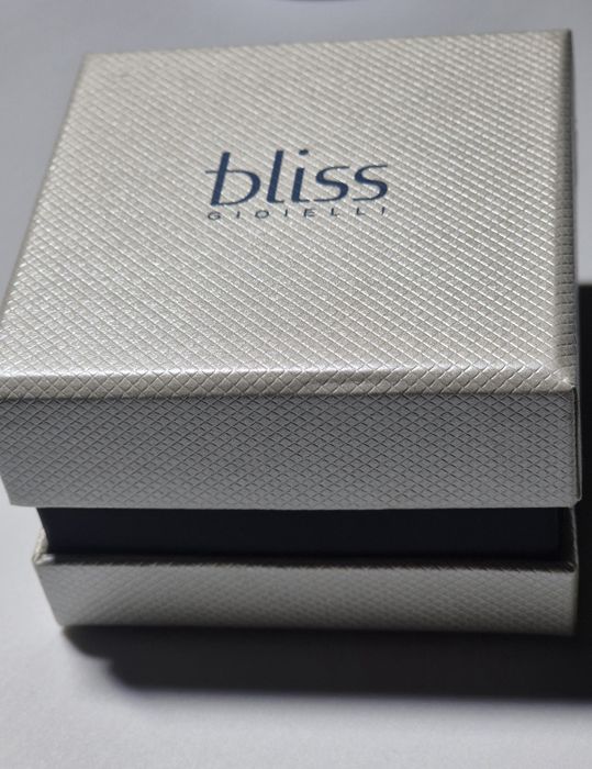 Каблучка з діамантом від італійського бренду Bliss