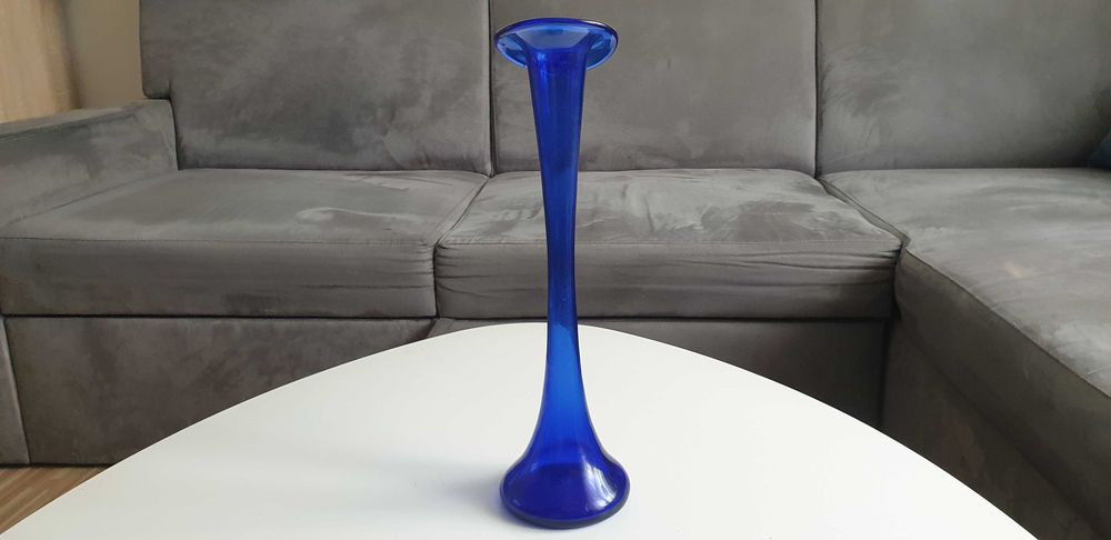 Starocie z Gdyni - Szkło kolorowe - wazon niebieski 38cm.