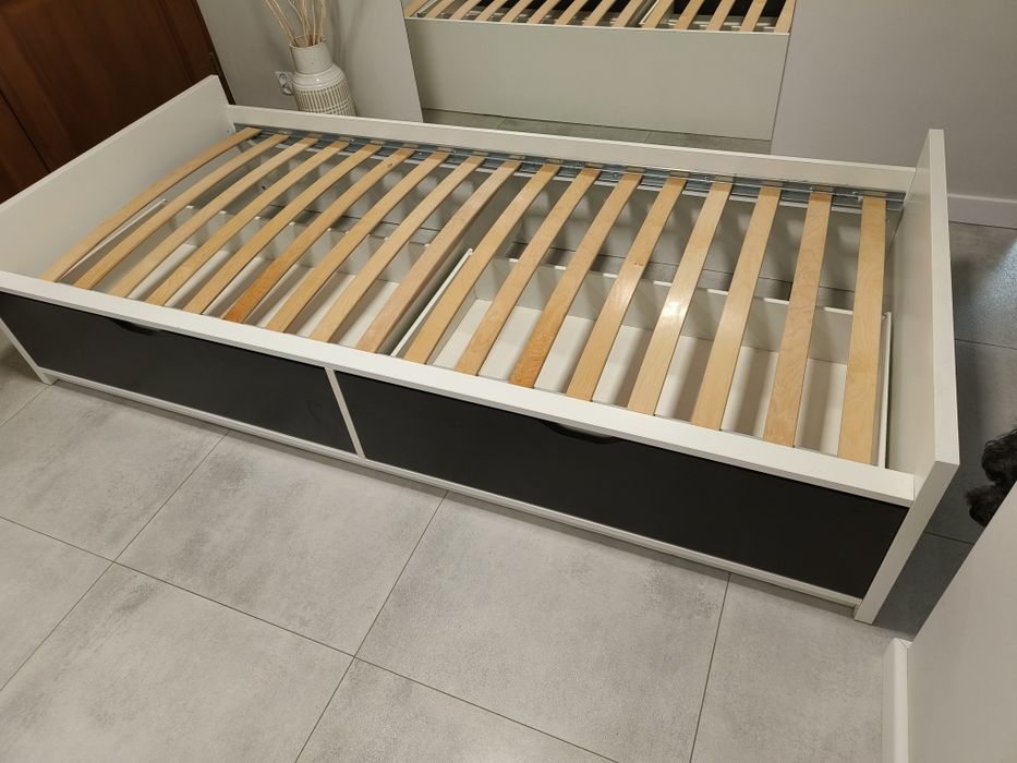 Sprzedam łóżko 207cm x 98cm