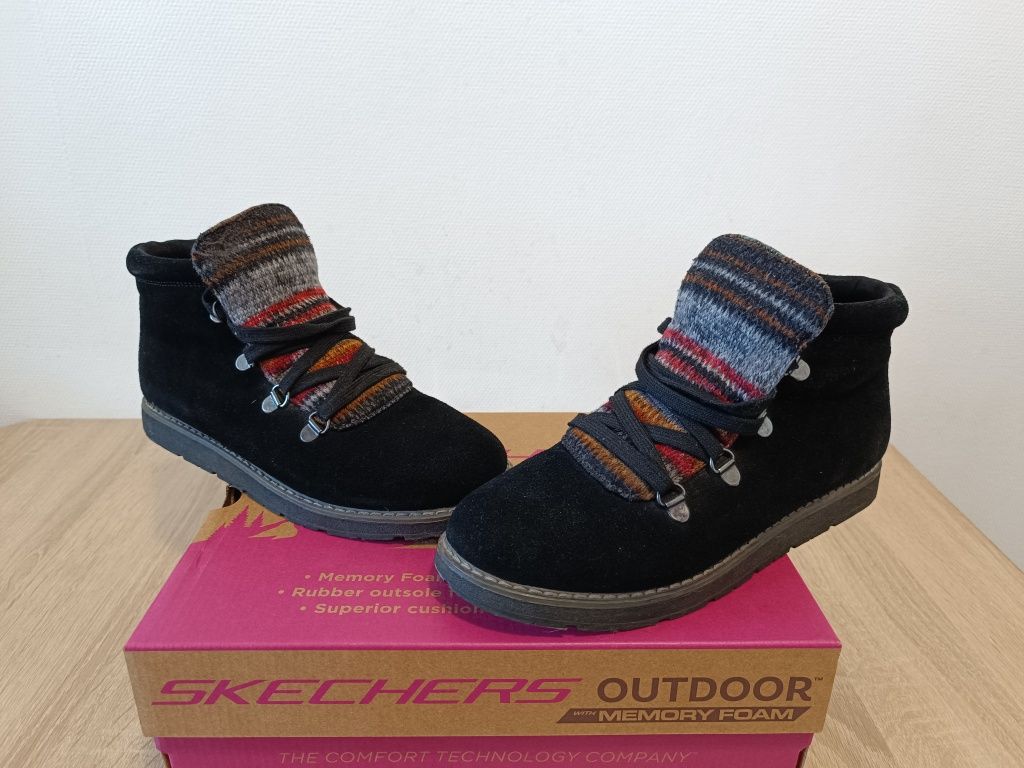 Жіночі черевики Sketchers