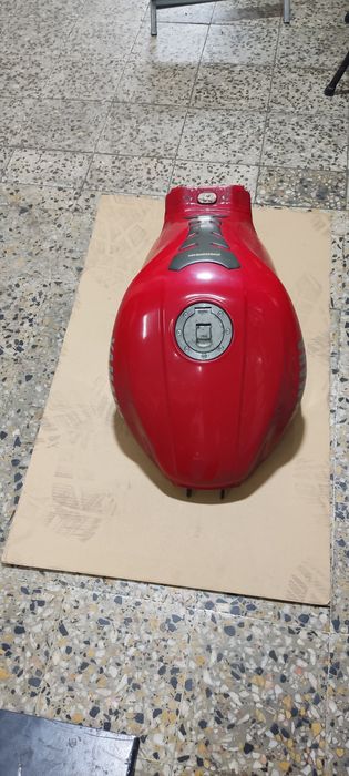 Vendo depósito Yamaha fzr600