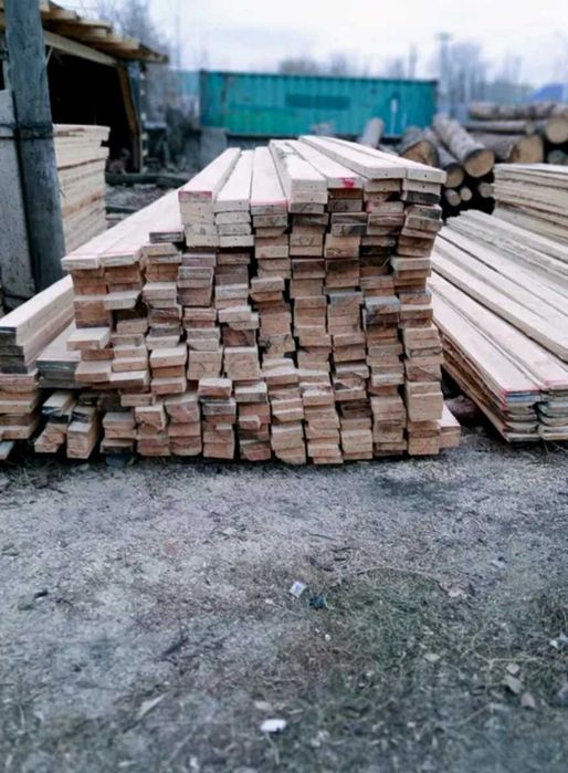 Продаж стропил дошки сосни пиломатеріалу дешево