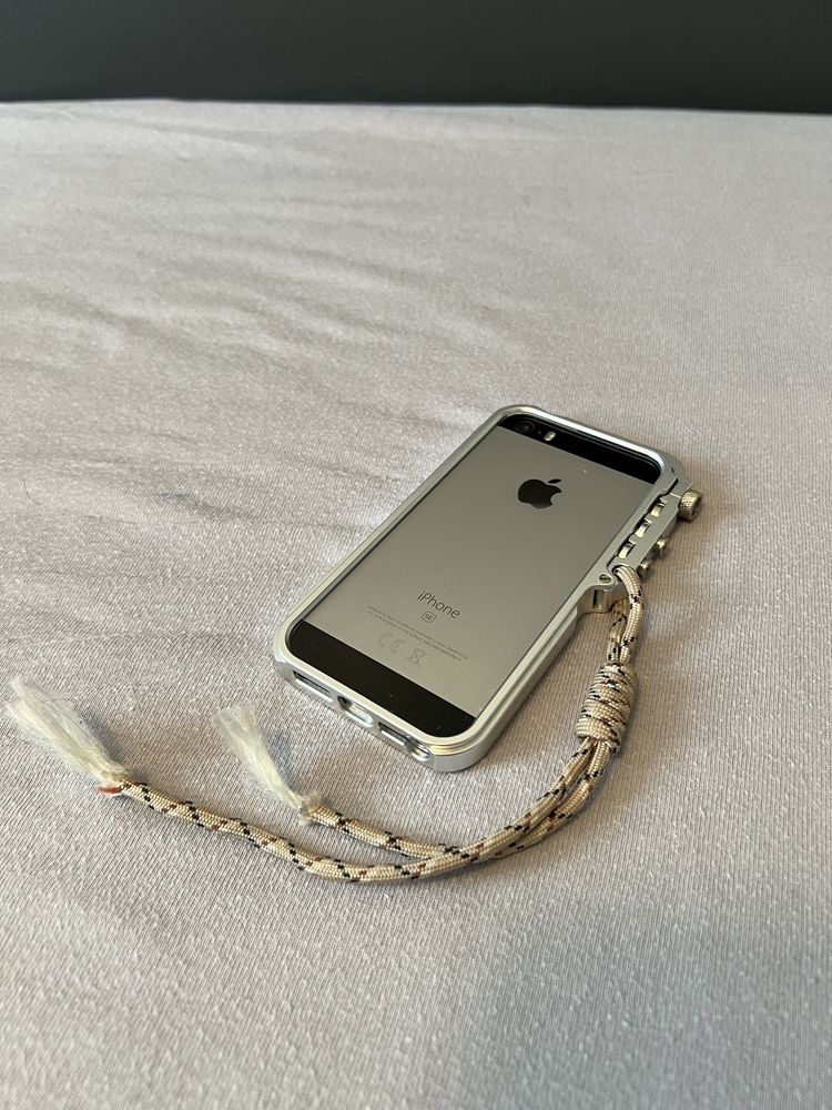 iPhone SE 32Gb silver