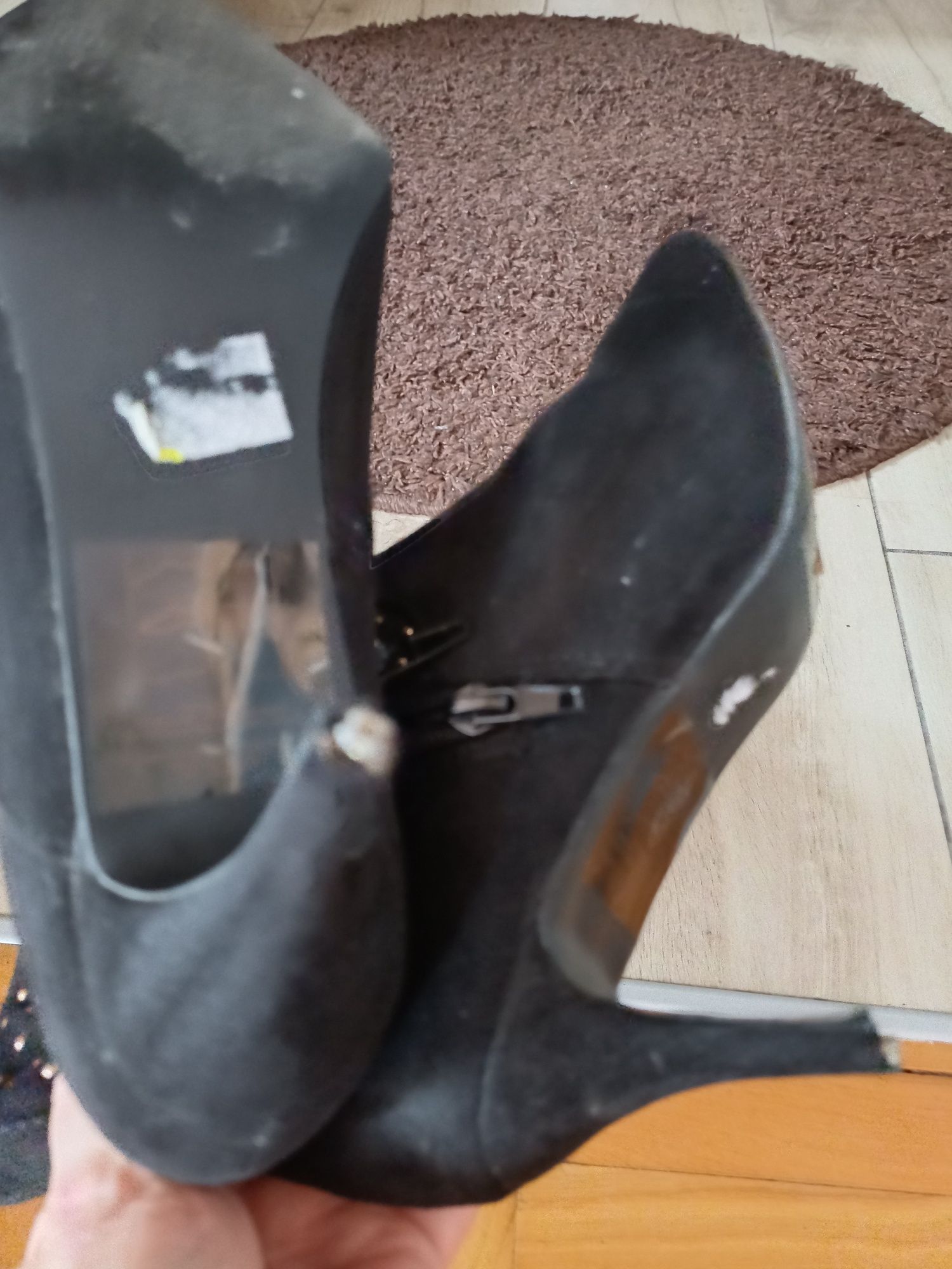Botki zamszowe r 36 Primark
