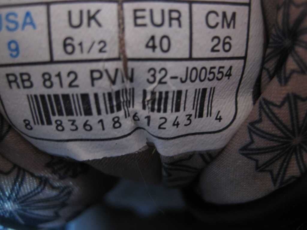 Ботинки кроссовки Reebok оригинал 40 размер, по стельке 26 см. Кожа