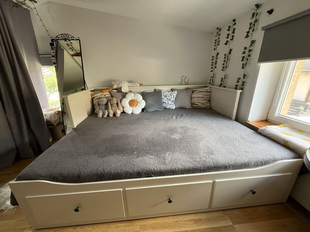 Łóżko HEMNES z 3 szufladami