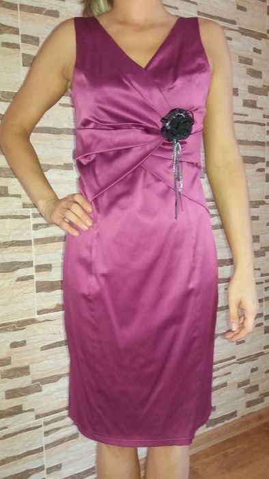 Fioletowa elegancka sukienka na różne okazje r. 40