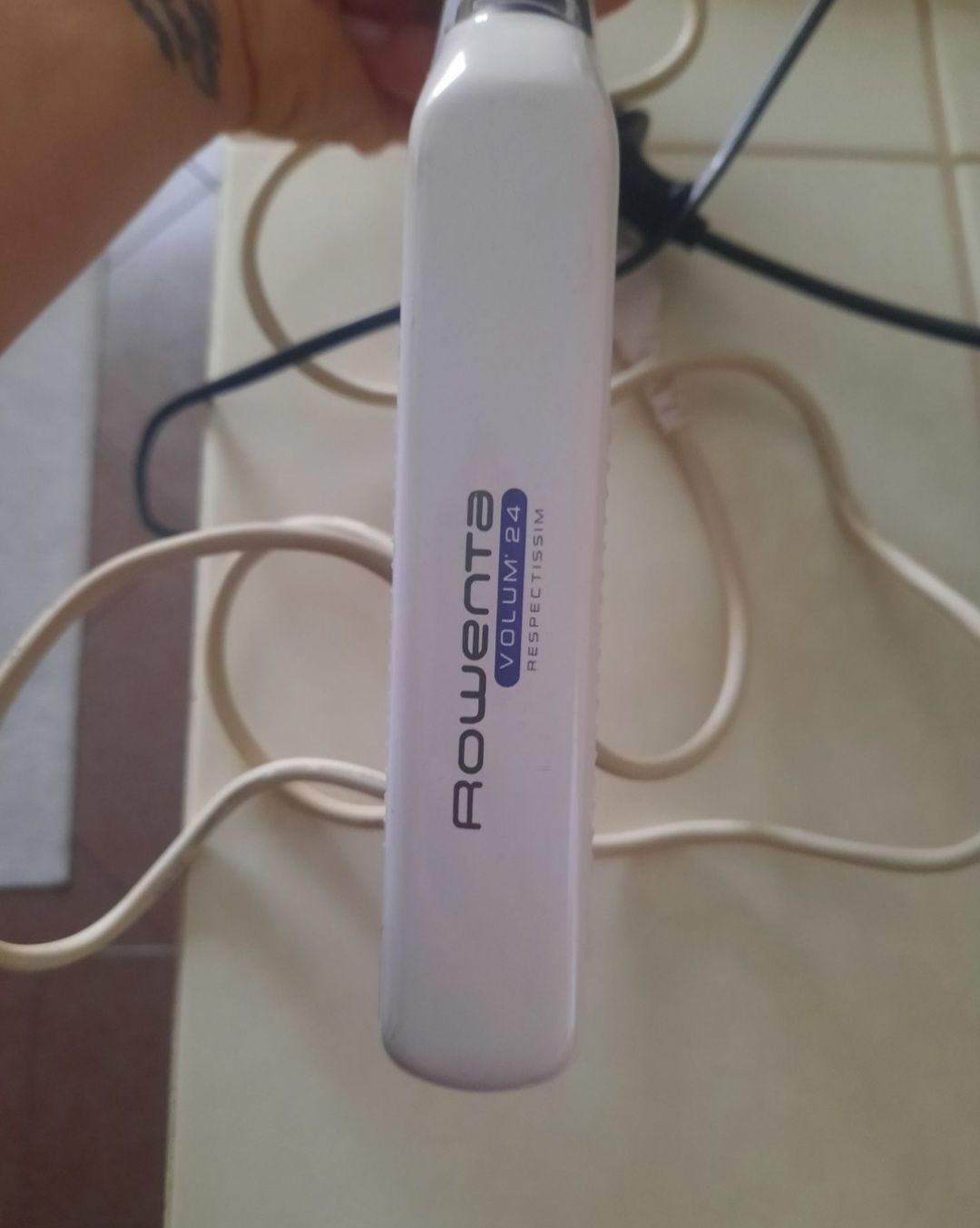 Rowenta volumizer urządzenie dodające objętości wlosom