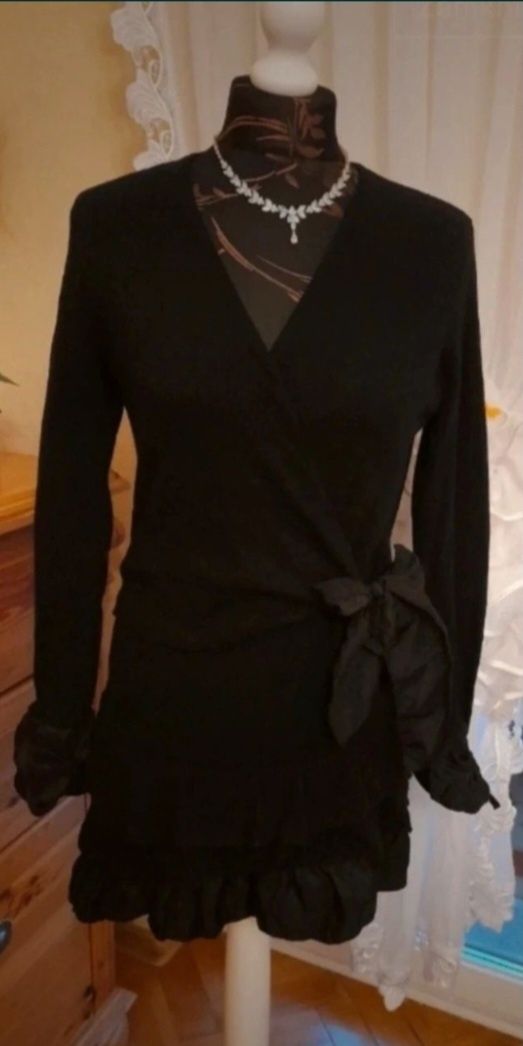 Czarna zimowa kopertowa sukienka 38/40 dzianinowa sweterkowa z kokardą
