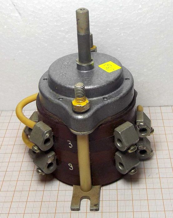 Przełącznik obrotowy 25A 220V 4-pozycje [K31]