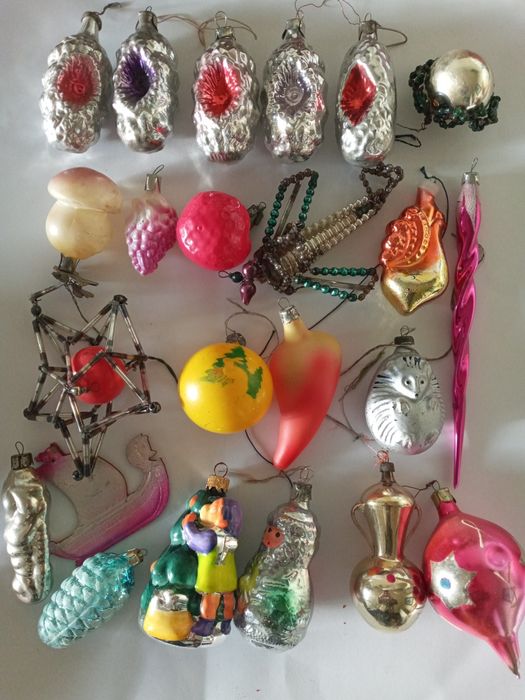 Глинка  лампочки  елочные  игрушки ссср