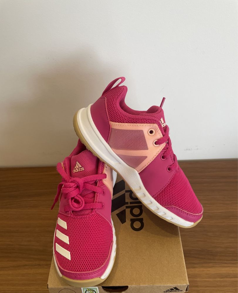Sapatilhas Adidas Tam 30.