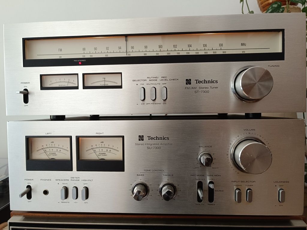 Wzmacniacz Technics SU-7300 i tuner ST-7300