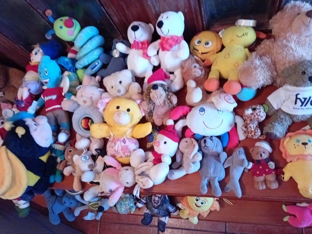 Conjunto Grande de 350 Peluches