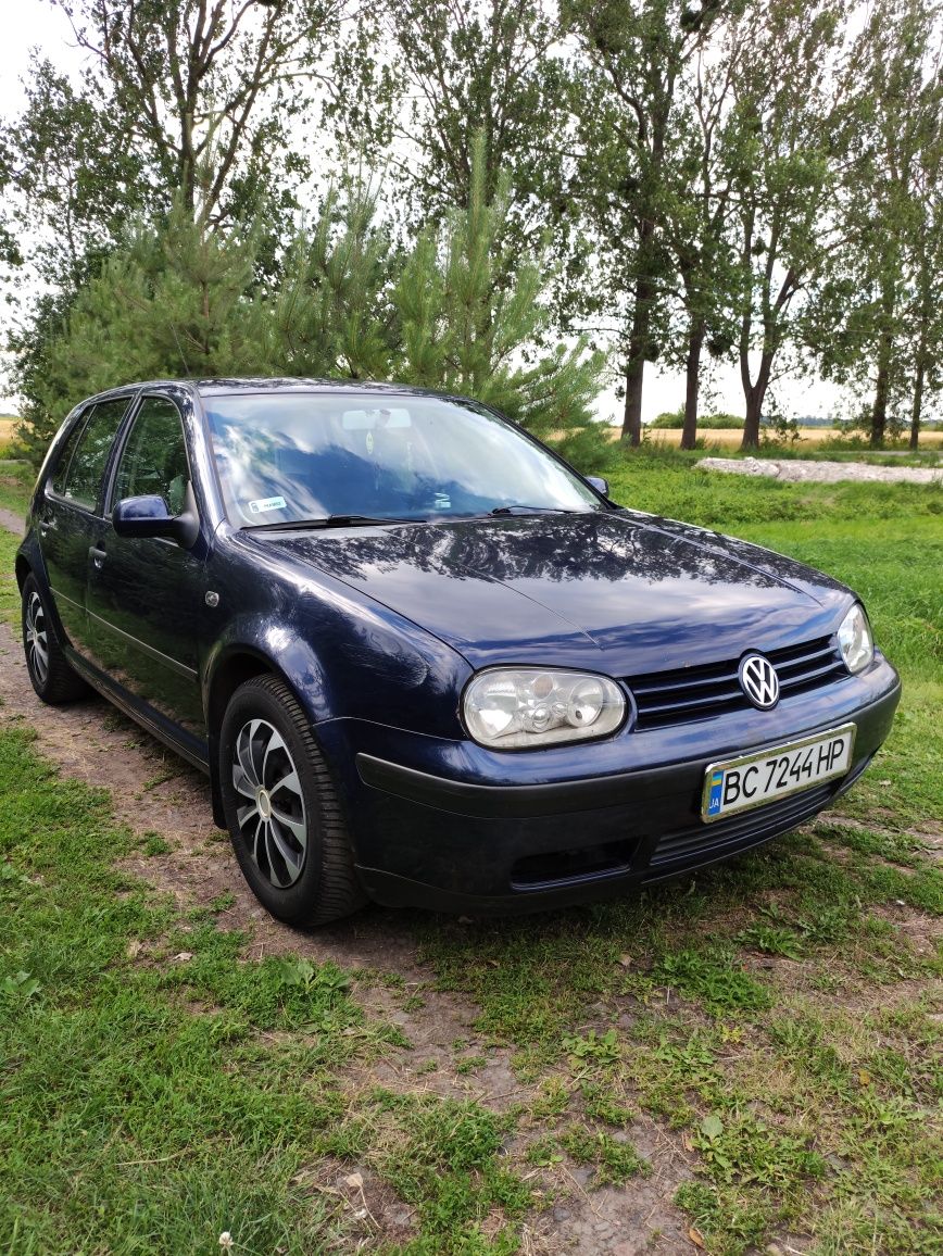 Volkswagen golf 4