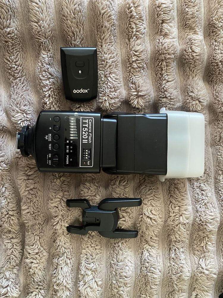 Спалах Godox TT520 ll весь комплект