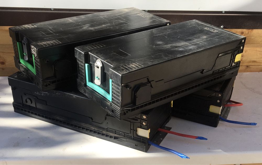 Гібридний інвертор + акумулятори 2 шт  24В комплект