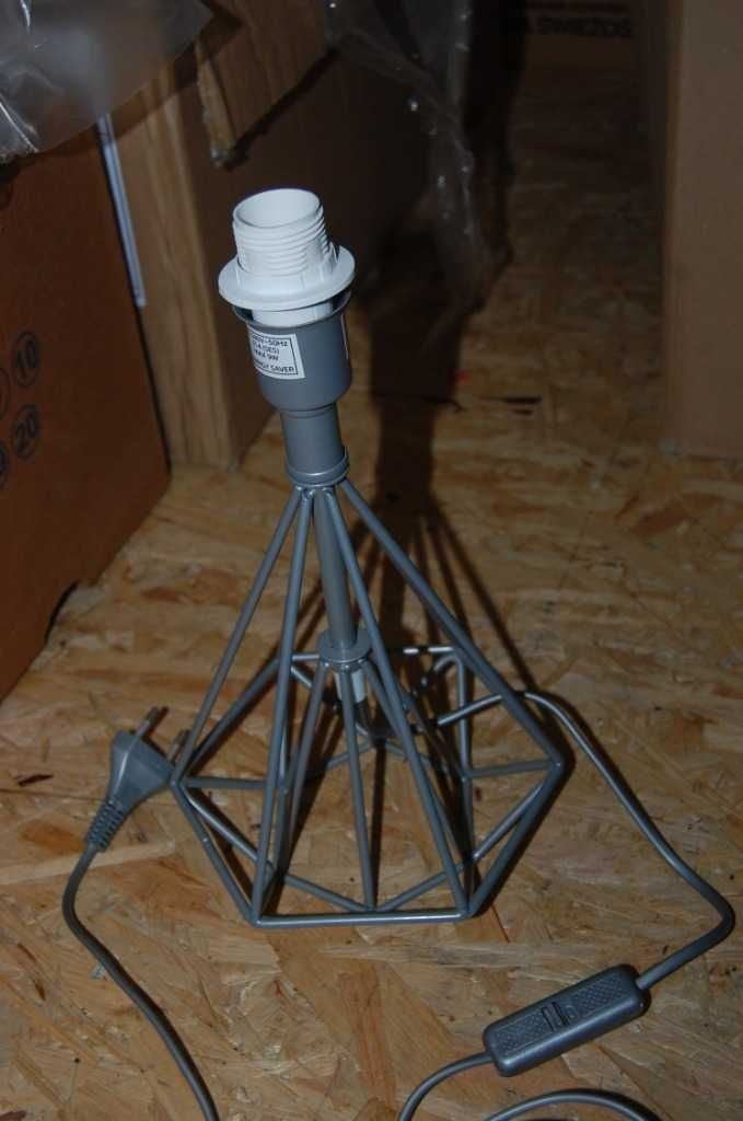 Podstawa lampy stołowej LOFT geometryczna druciana