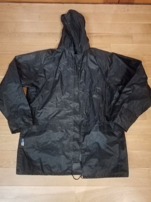 Kurtka przeciwdeszczowa
