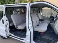 Renault Trafic 9 osobowy lift 2.0 cdi Klima Hak Nowe opony Stan Ideal
