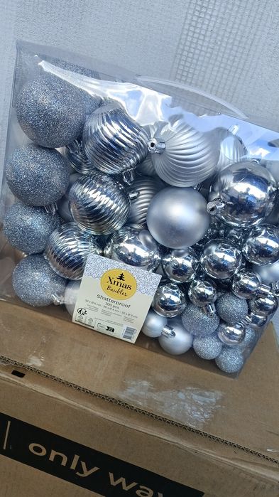 Bombki plastikowe