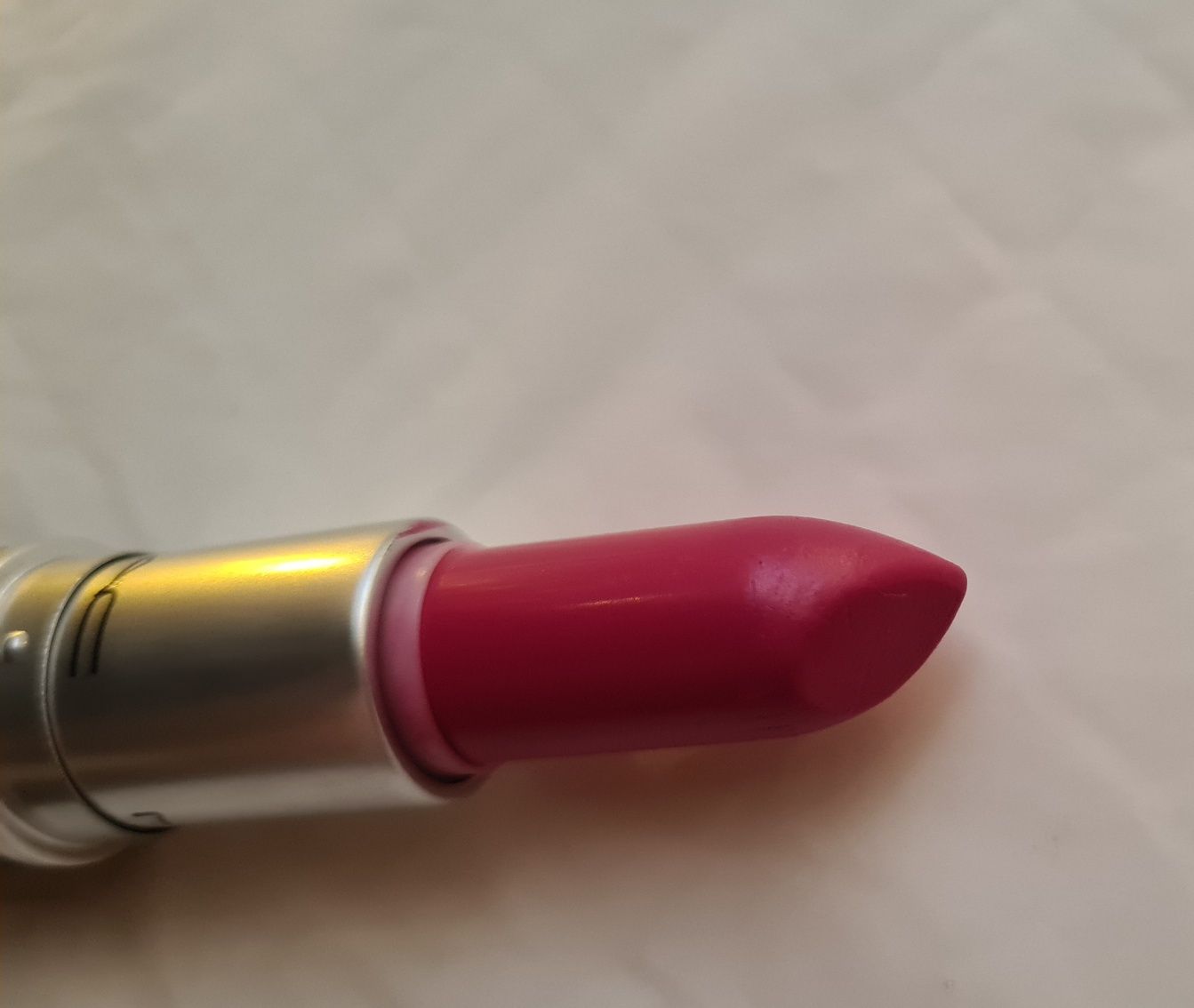 Diva-ish mac pomadka szminka limitowana makijaż