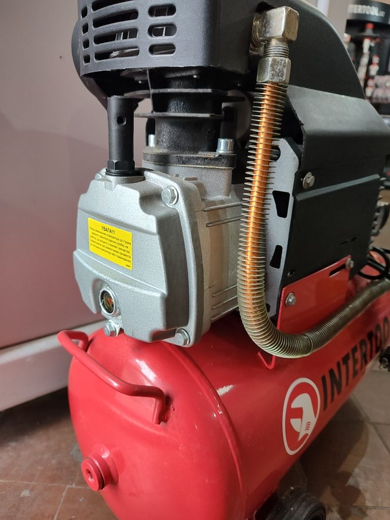 Компресор 24 л. Intertool PT-0010