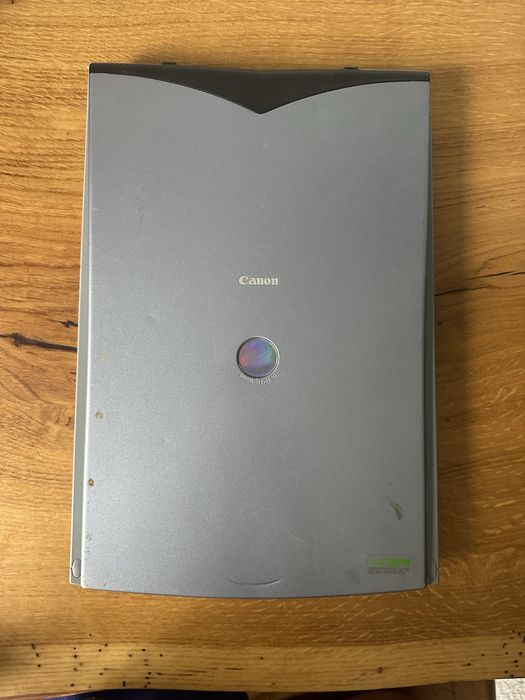Сканер canon canoscan lide