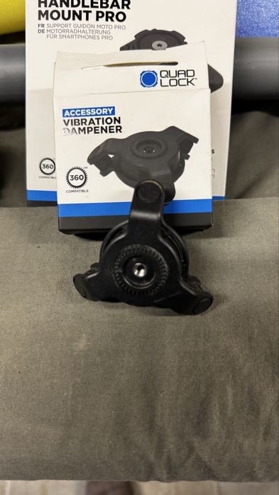 Hamdlebar Mount pro Quad lock + vibration