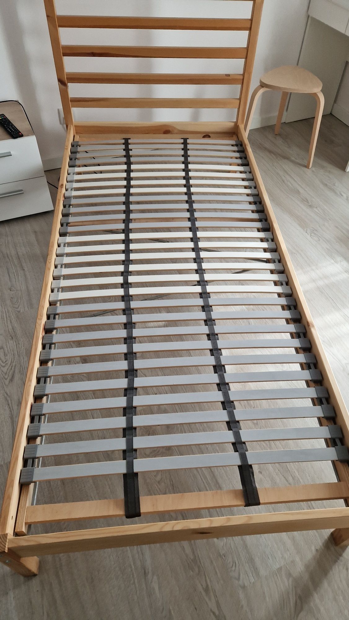 Vendo cama IKEA com colchão