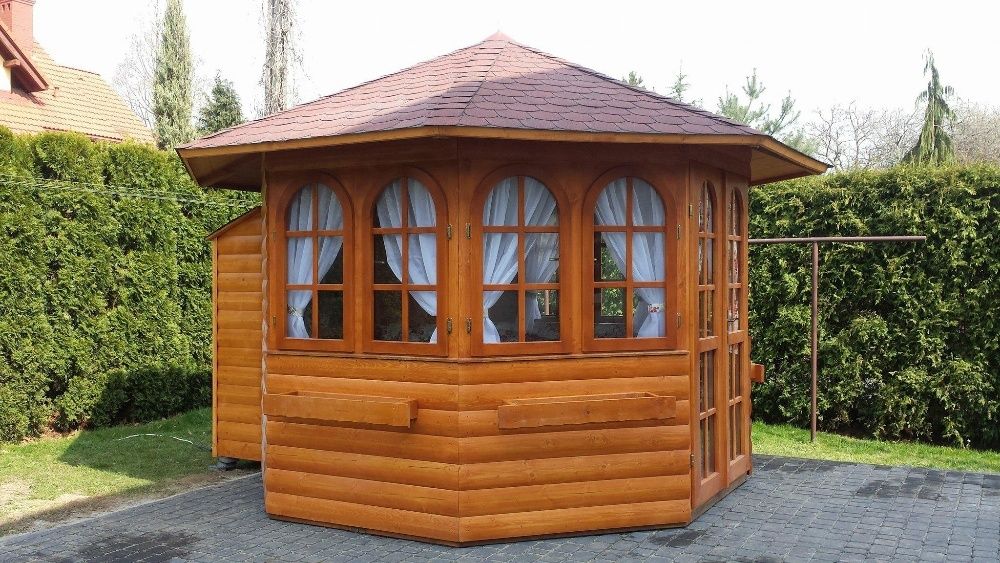 STYLOWA altana z bogatym wyposażeniem w środku