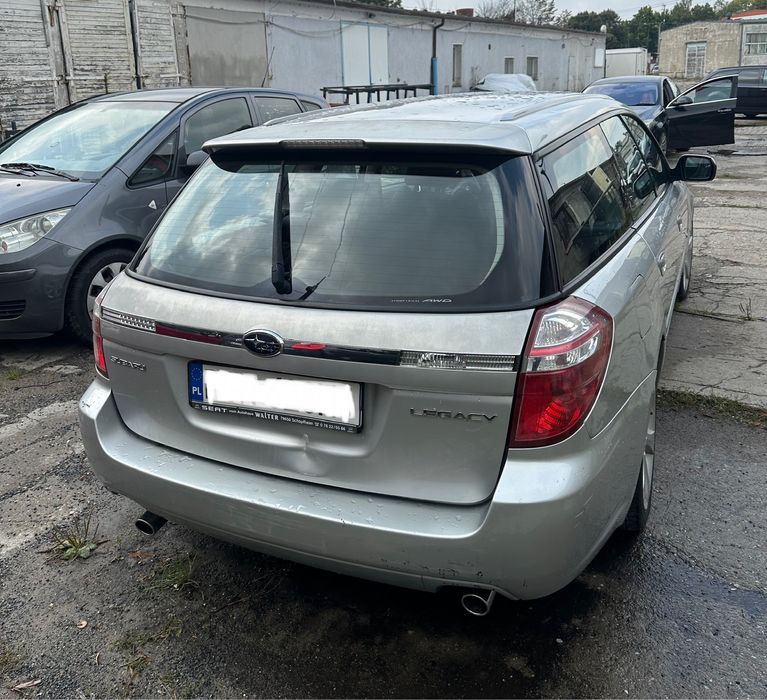 Subaru Legacy IV 2.0 kombi • uszkodzony silnik