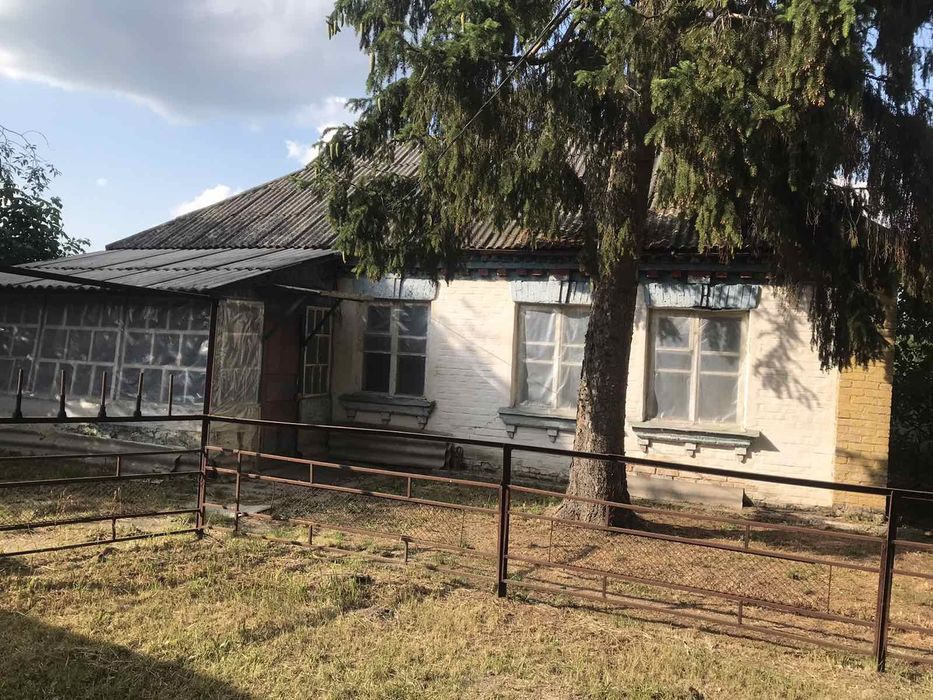 Увага! Ціну знижено!Продам будинок с.Яцьки 9000₴+торг