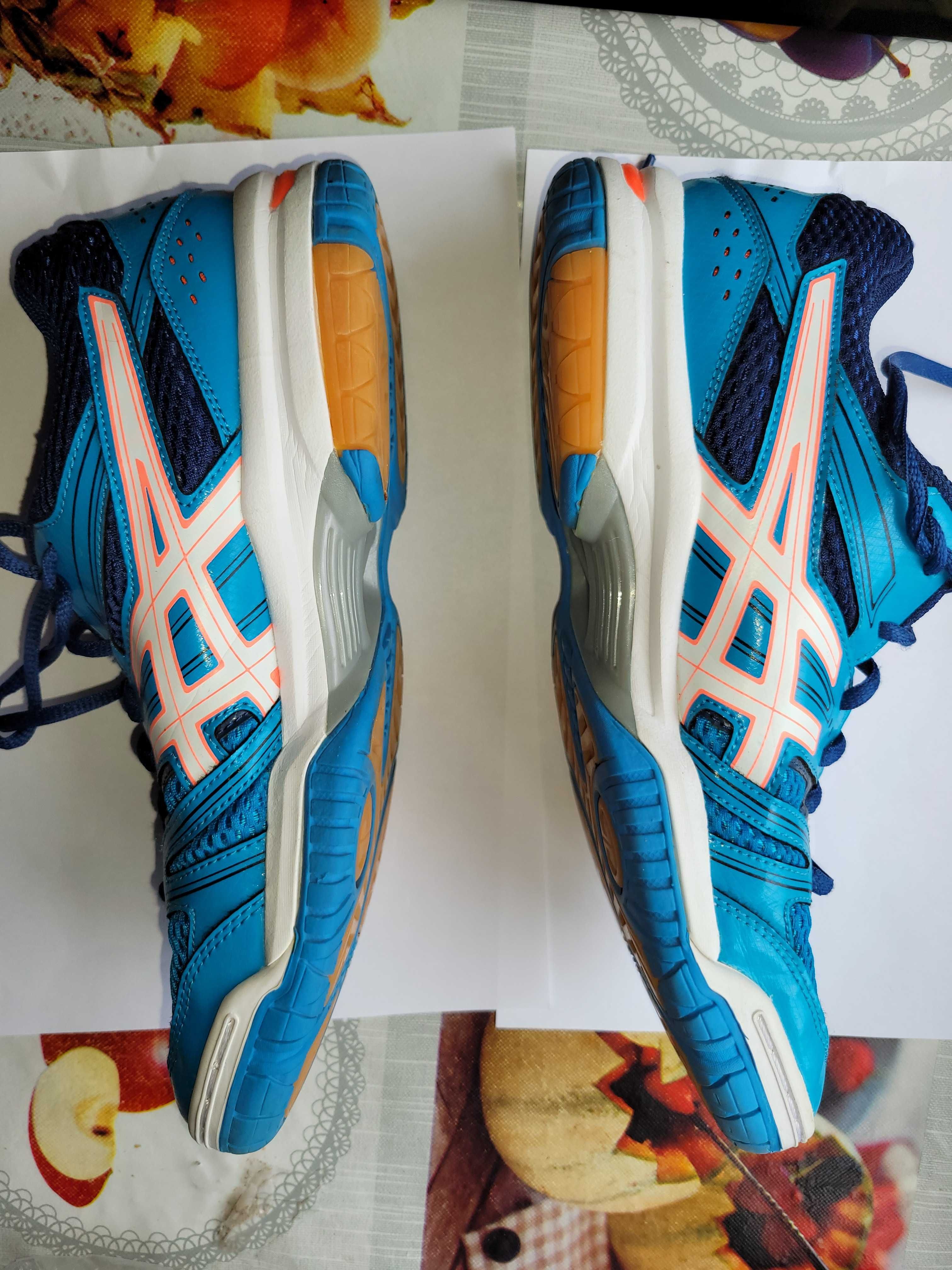 Sprzedam buty do biegania Asics nr 39.5. Nie Reebok,  Adidas, Nike.