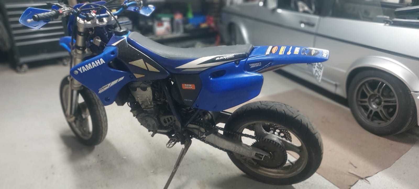 Wr 400 F . Supermotard  e também  jantes de enduro. Revisão feita.