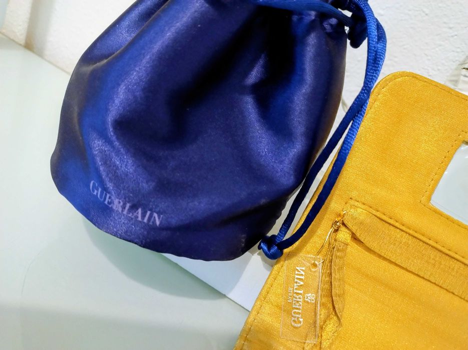 Guerlain, złota kosmetyczka, szafirowy,atłasowy woreczek, torba, nowe